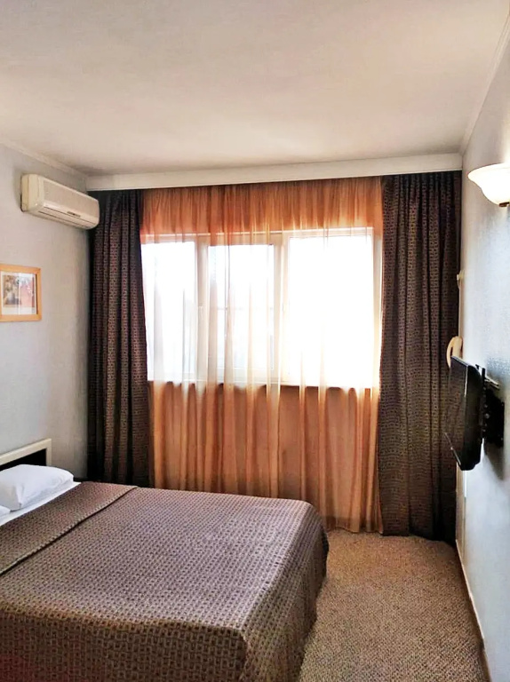 Tet-A-Tet Mini-Hotel Room Type - Standard Double room full double bed