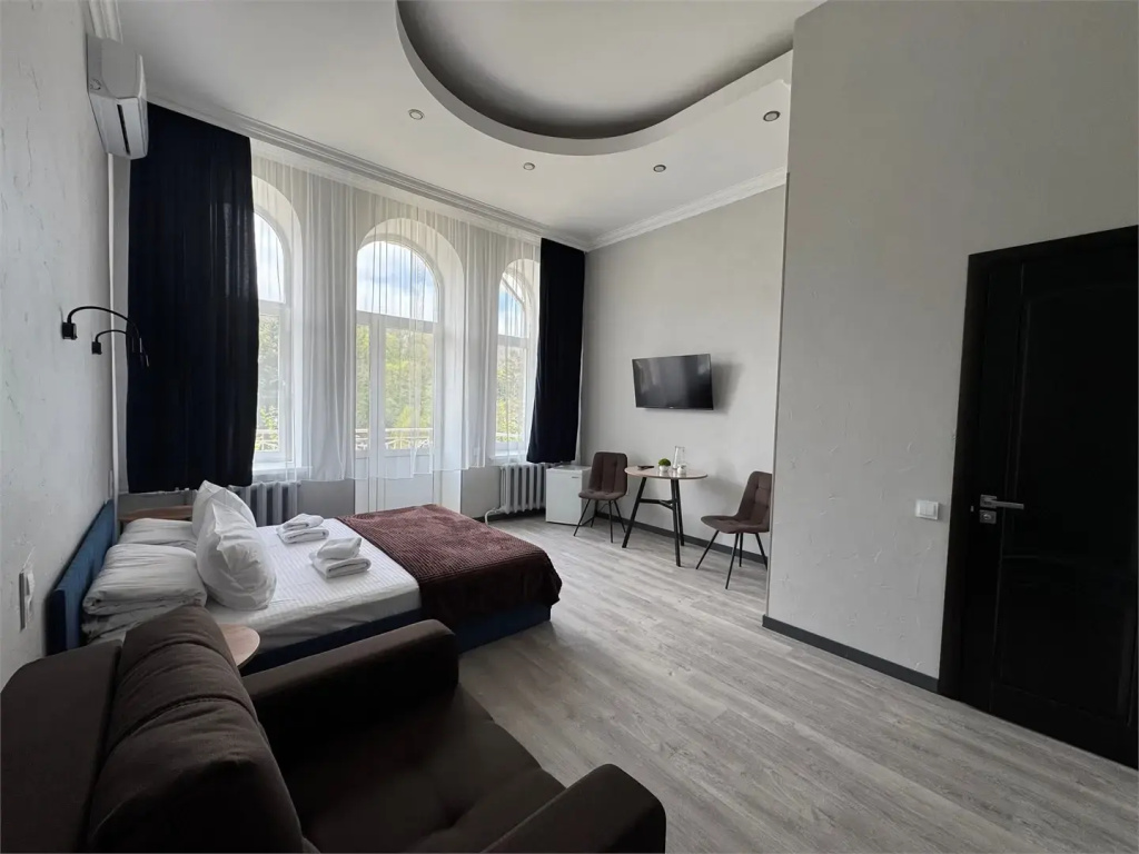 1-room Superior Triple room with balcony