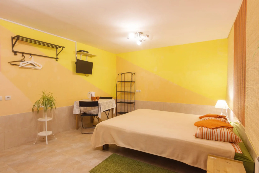 Economy Quadruple room