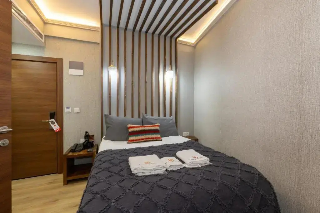 Economy Double room (full double bed)