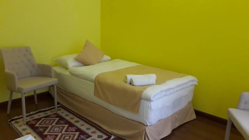 Standard Single room with view