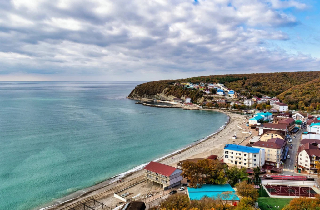 Beach & Waterfront