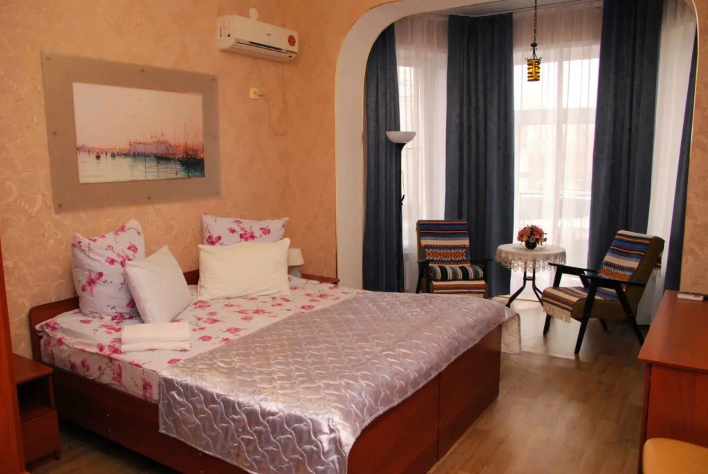 Superior (Main Building) Double room with balcony and with view (full double bed)