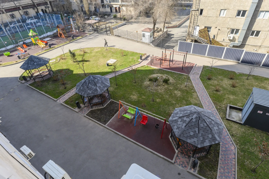Na Arbata v Zolotom Kvadrate Almaty Apartments