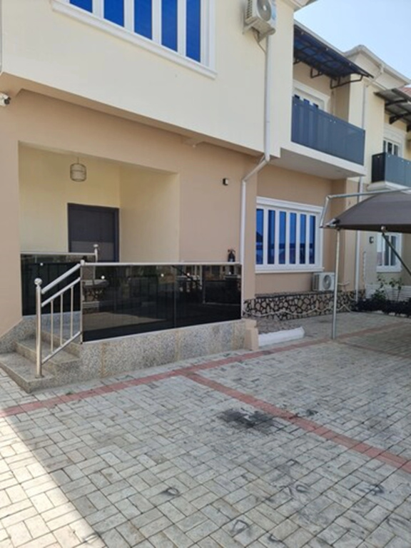 De James Suites Hotel