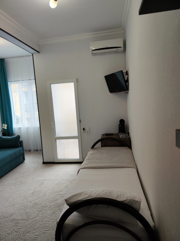 Standard Triple room with balcony and with view
