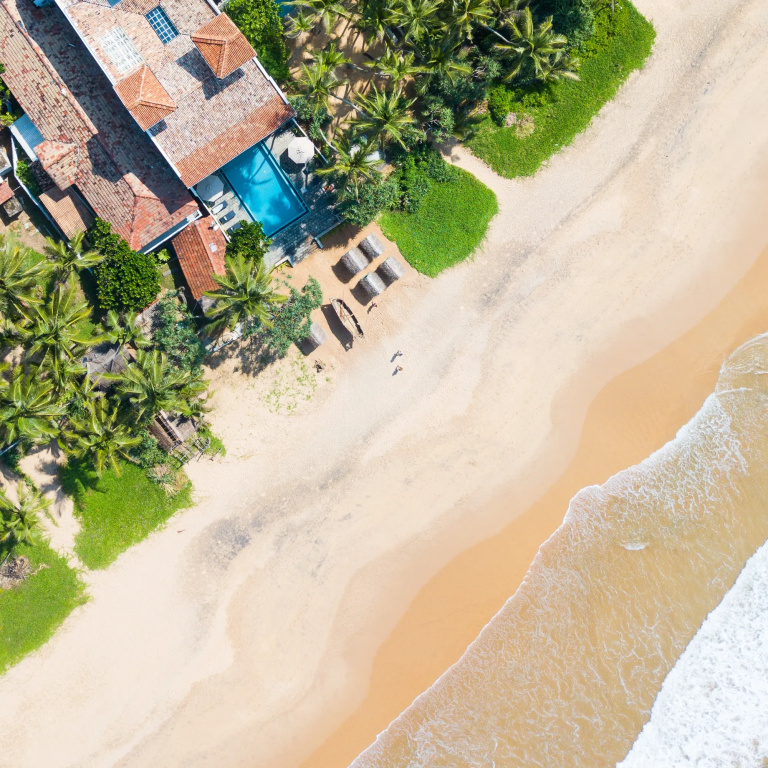 At Ease Beach Hotel — фото