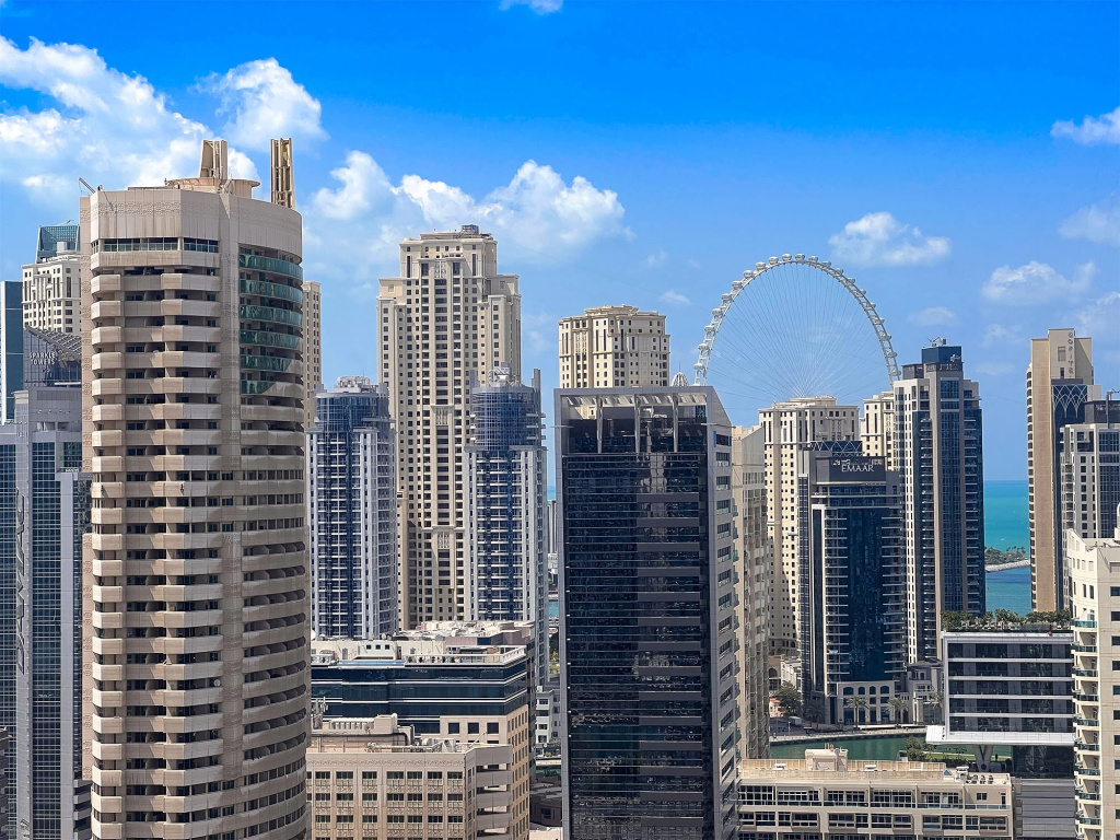 Cosmos Living Luxurious Suite Near Dubai Marina Apartments