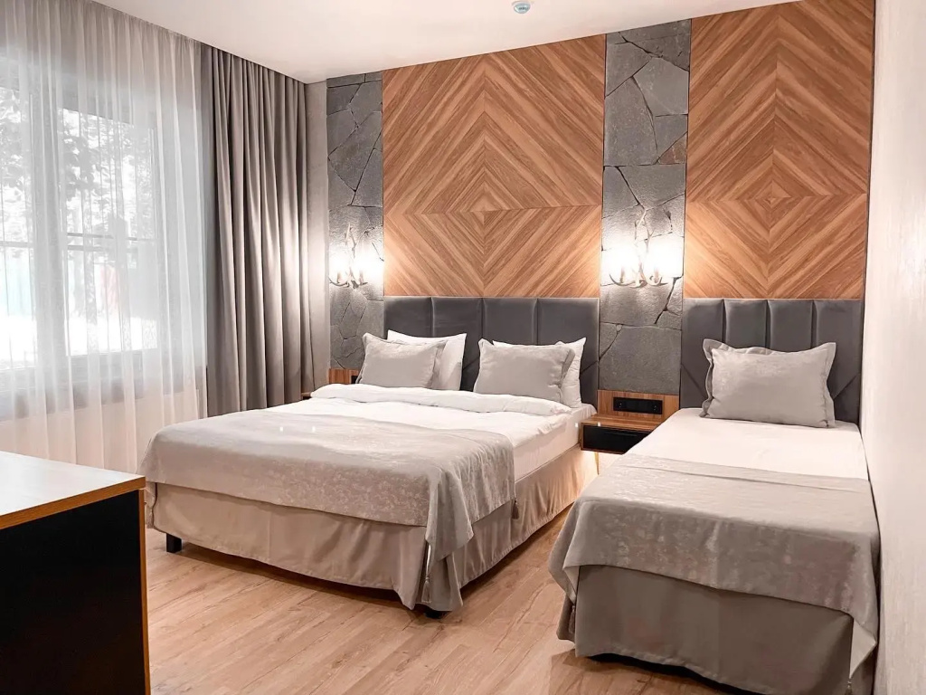 Tash Maral Hotel Room Type - Triple Suite with mountain view