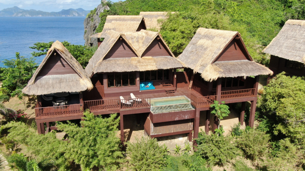 Premium Bay View Cauayan Pool Villa