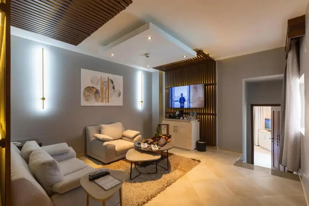 Люкс Posh Club Pool с балконом в Sunrise Crystal Bay Resort