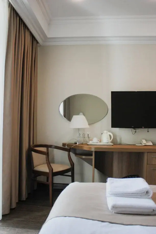 Standard Category B Double room with balcony and with side sea view (twin beds)