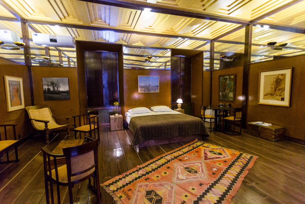 Vienna Double Suite with view (full double bed)