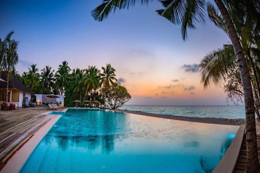 Курортный Отель Fiyavalhu Resort Maldives — фото
