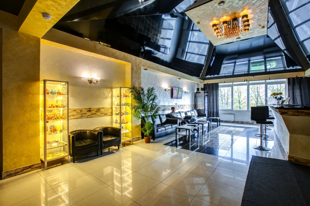 Food & Beverage