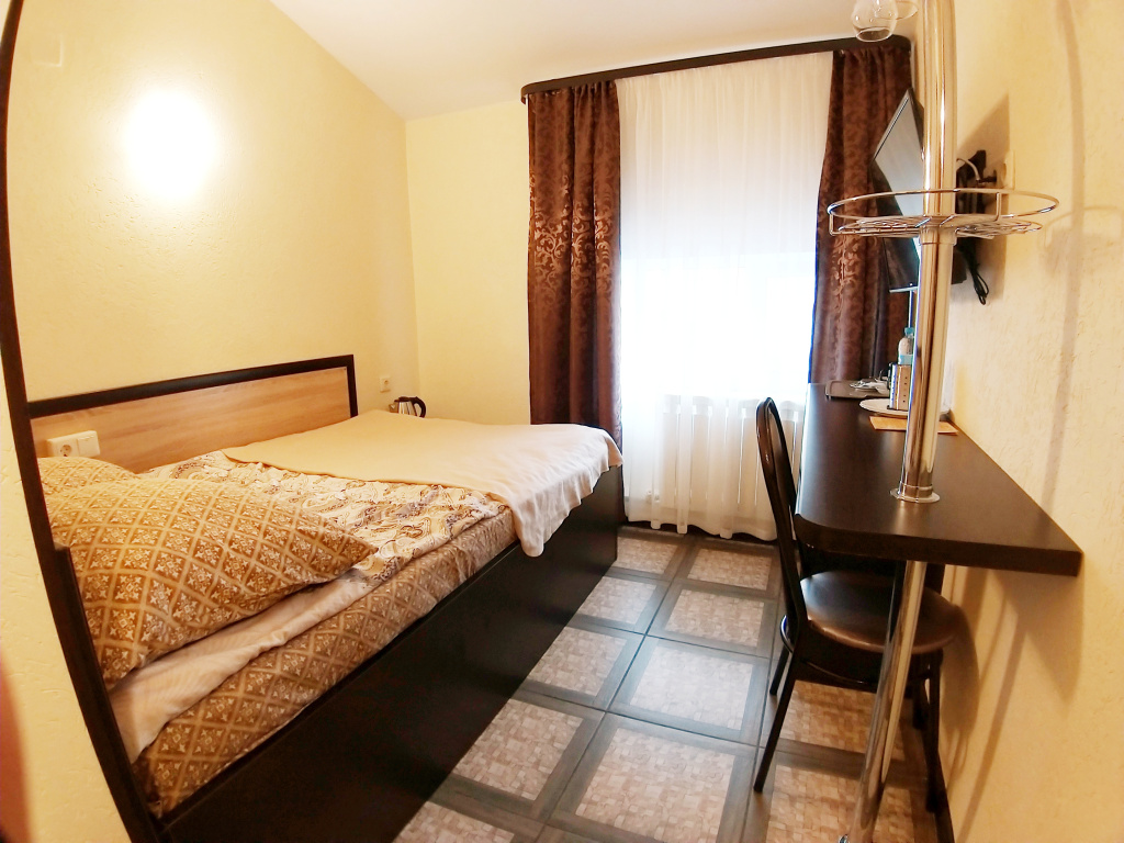 Standard Double room (full double bed)