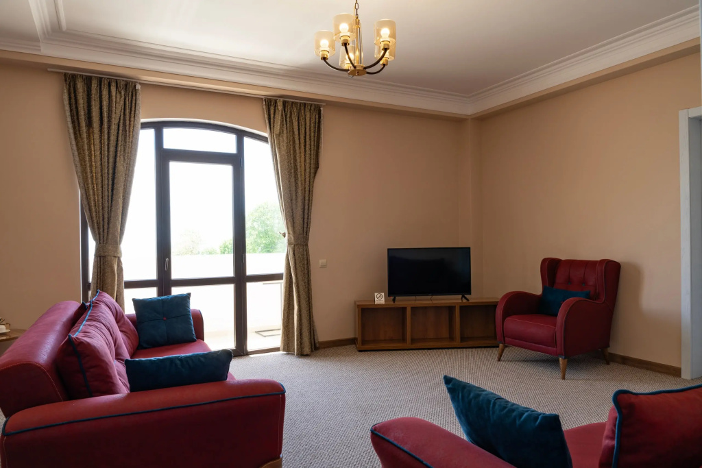 Double Junior Suite with balcony and with sea view (full double bed)