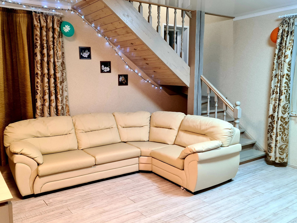 Шестиместный коттедж с видом на внутренний двор в Молгово