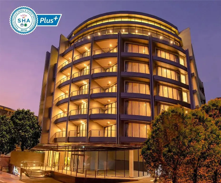 Отель Amanta Hotel & Residence Sathorn