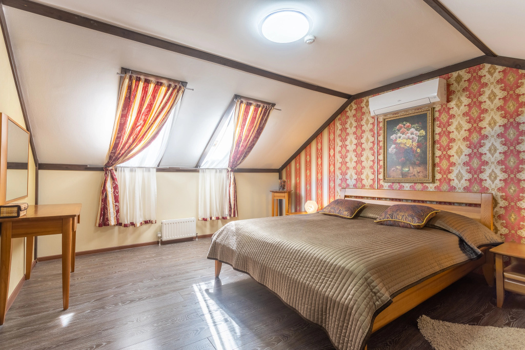 Quadruple Suite