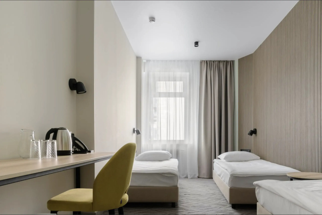 Standard Triple room