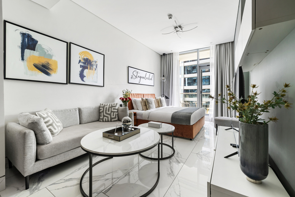 Deluxe Studio with Kitchen with balcony and with city view