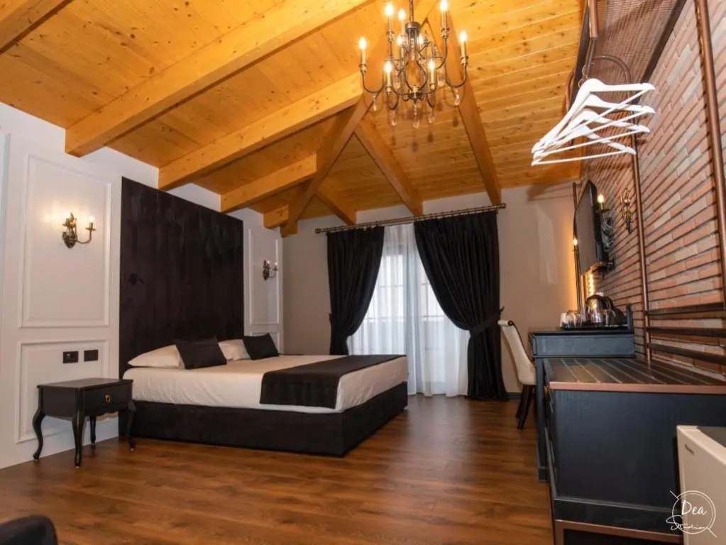 Kloest Hotel, Дуррес, Албанія мініатюра 12