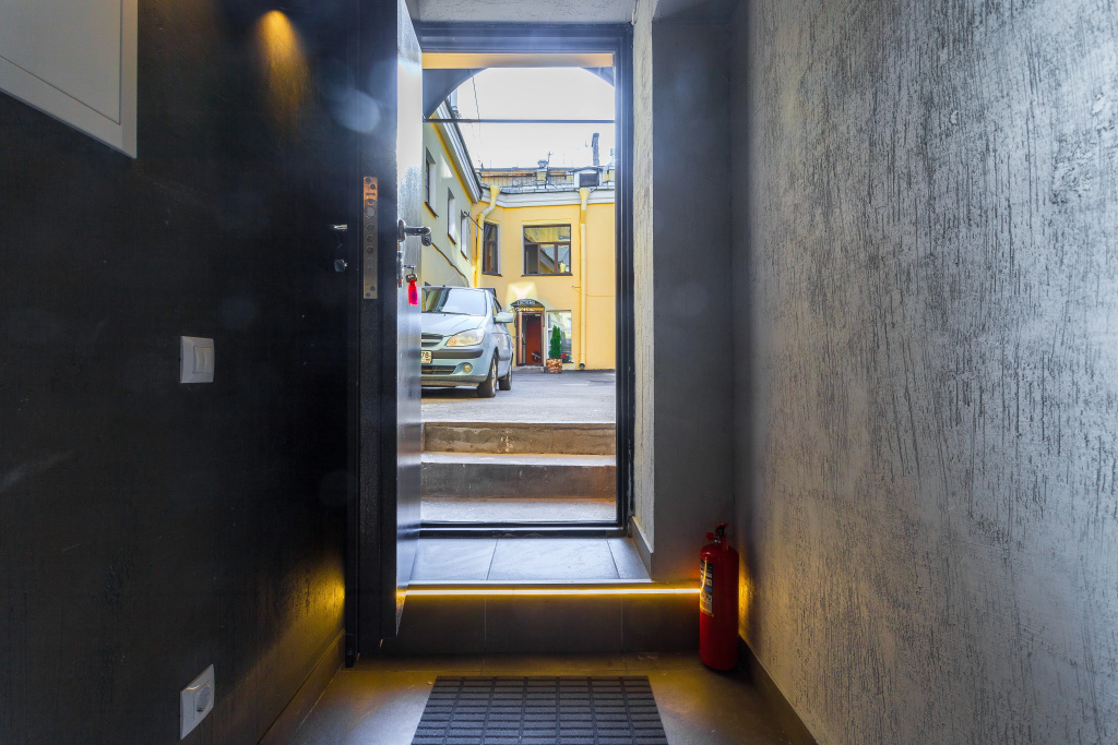 Lobby & Reception