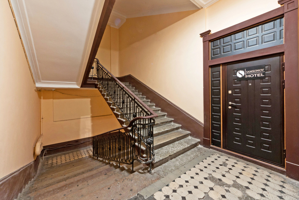 Lobby & Reception