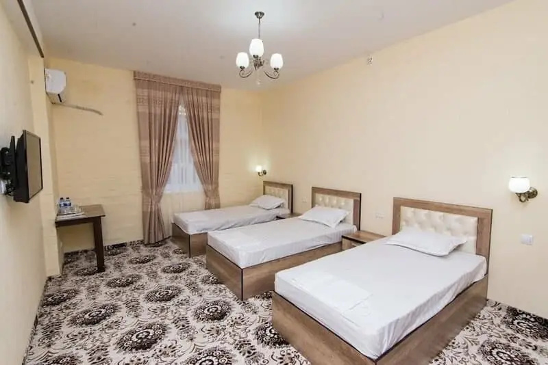 Comfort Triple room with view