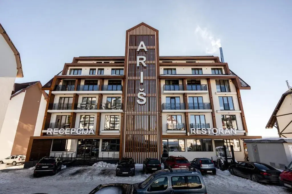 Hotel Aris