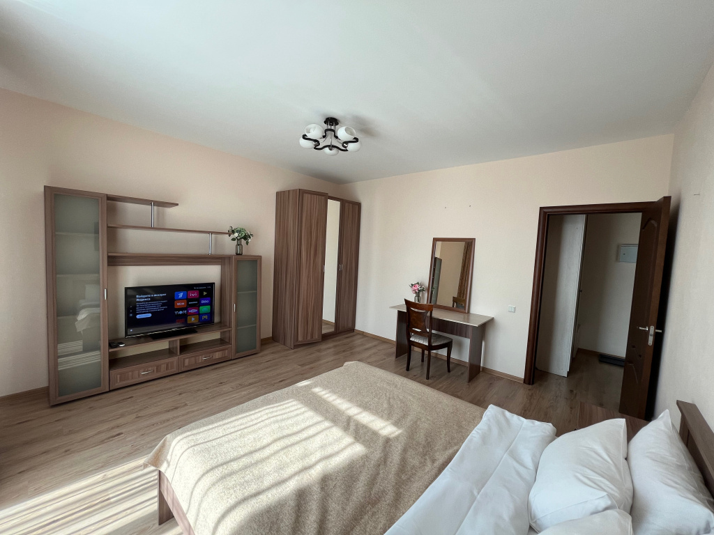Отель Апартаменты Sergeew Apartments с балконом у Невского Проспекта в Санкт-Петербурге