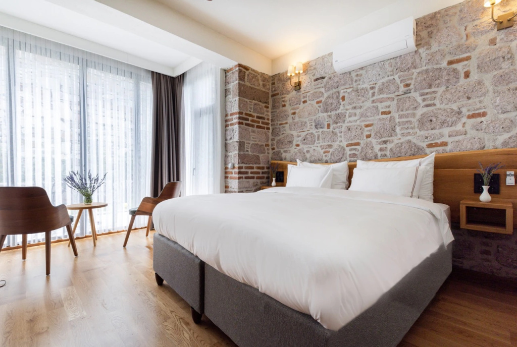 Superior room with garden view
