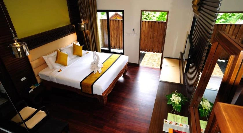 Deluxe Double Bungalow with balcony (full double bed)