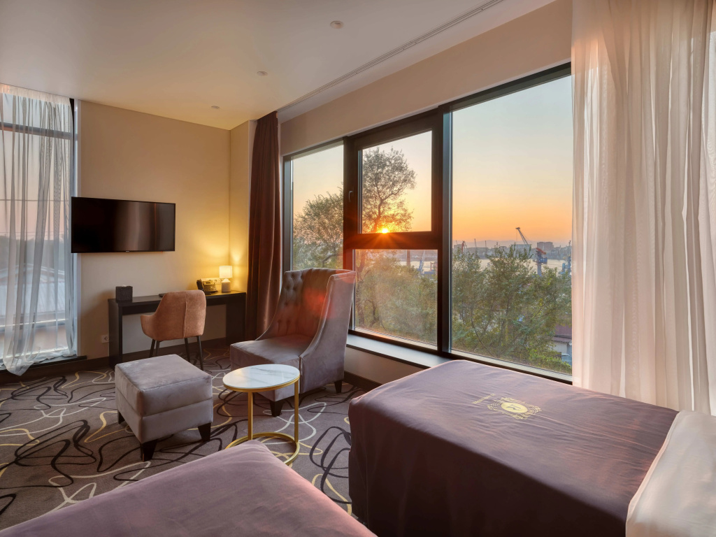 R Boutique Hotel Room Type - Double Studio with sea view twin beds