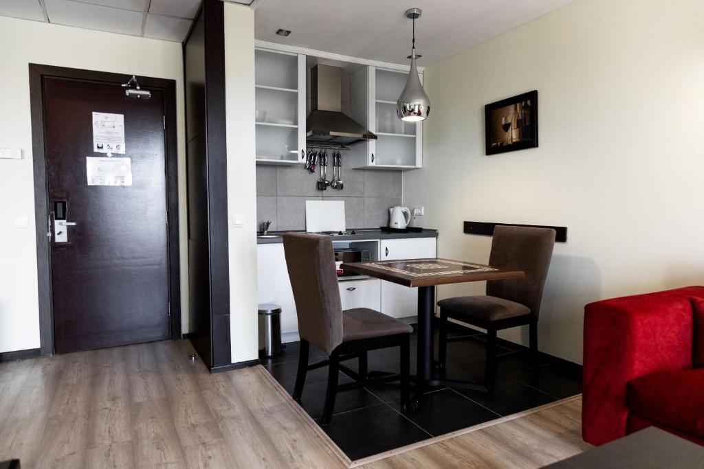 Апартаменты с балконом в Chagala Hotel Aktau