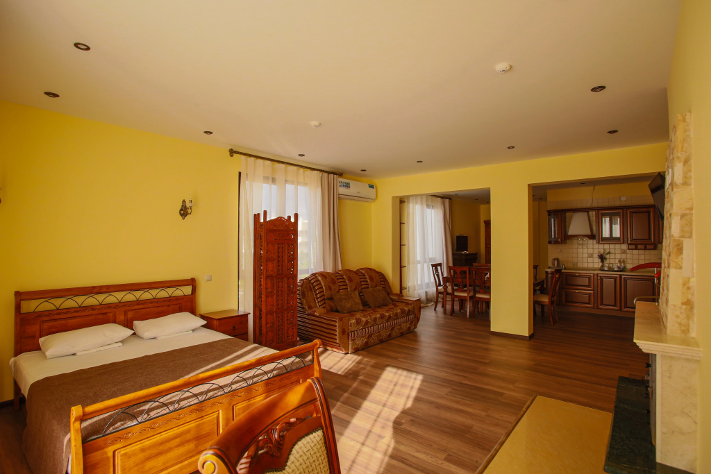 Double Apartment with balcony and with sea view (full double bed)
