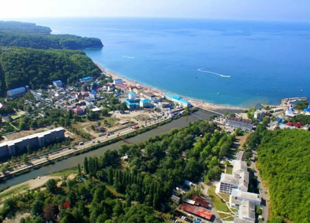 Beach & Waterfront