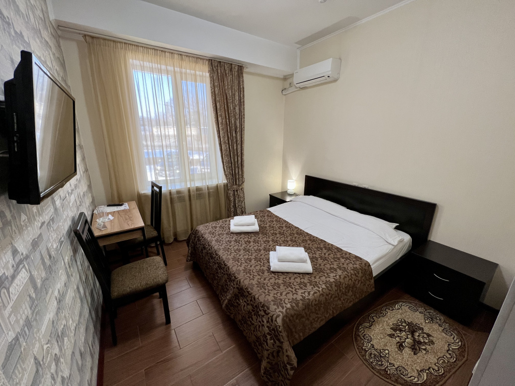 Standard Double room (full double bed)
