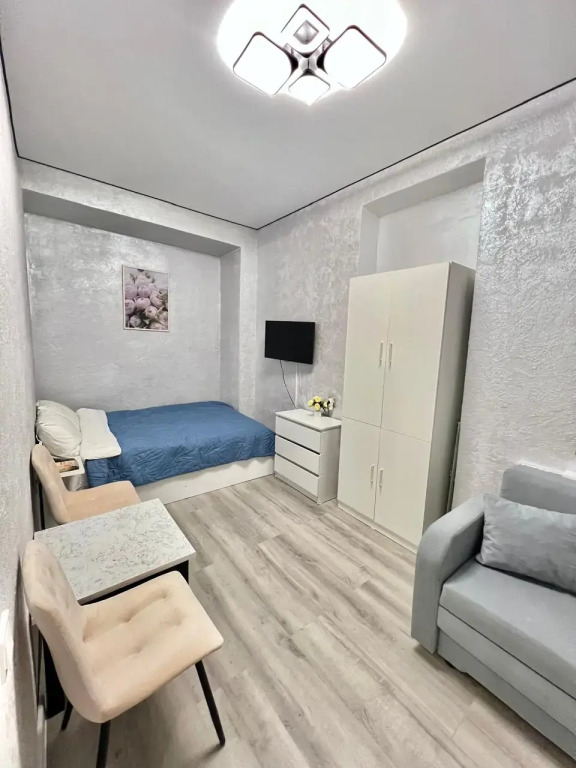 Квартира Просторная 2-к., 3 кровати - фото 2