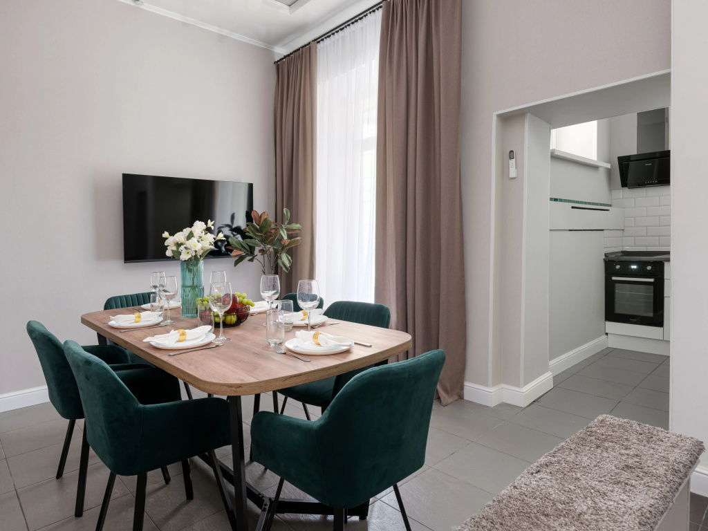 Квартира GM Apartments Четырехкомнатные с двумя санузлами — фото