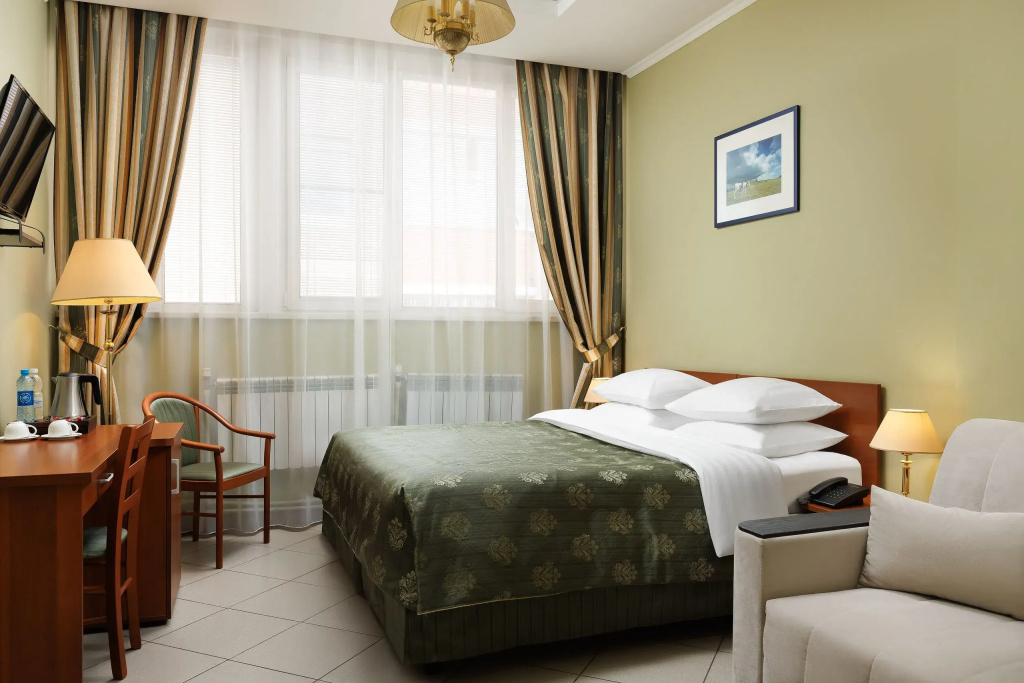 Maleton Hotel Room Type - Standard Double room full double bed