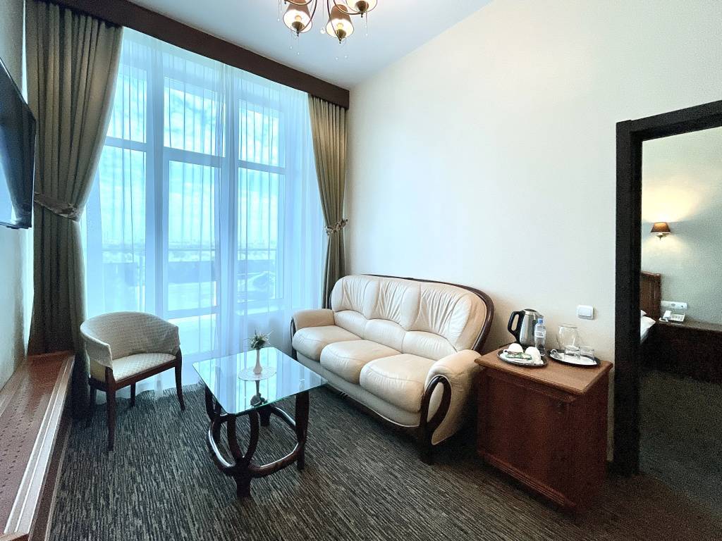 2 Bedrooms Junior Suite with balcony and with view