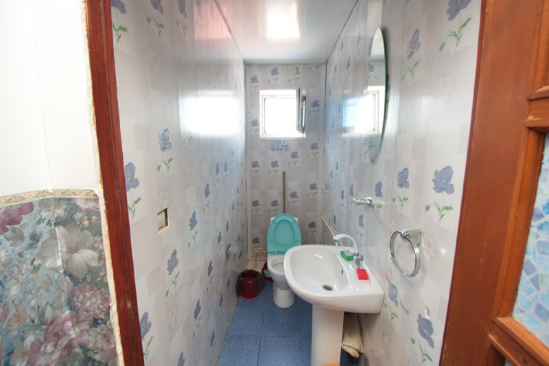 Двухместный номер Улучшенный с балконом 2 отдельные кровати в Ninel