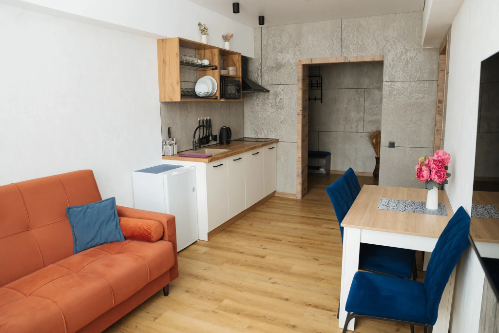 3 Bedrooms Standard room with courtyard view