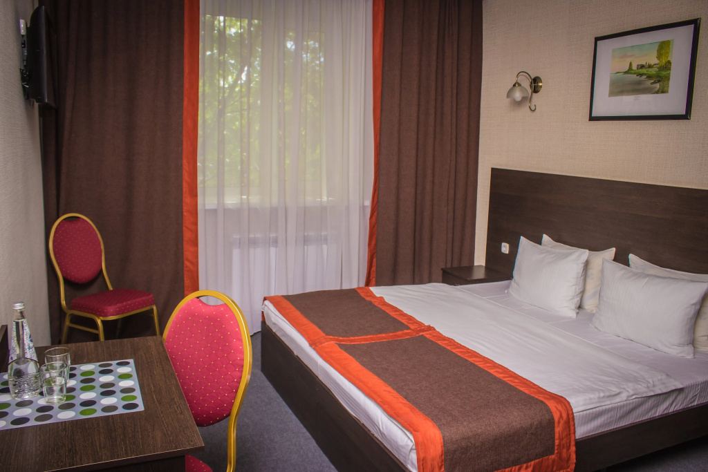 Aura Hotel Room Type - Superior Double room full double bed