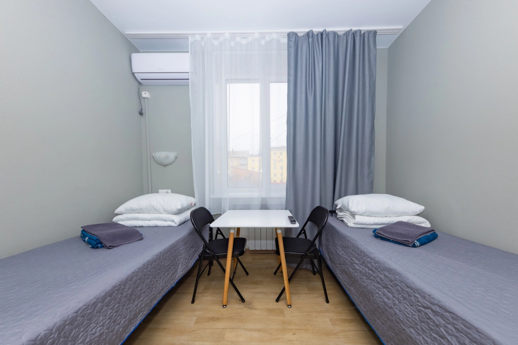 Standard Double room with city view (full double bed)