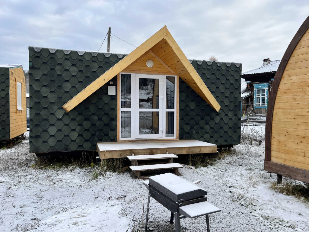 Коттедж с красивым видом из окна в Горы реки