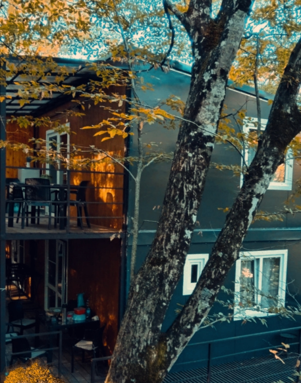 Suite with balcony and with courtyard view