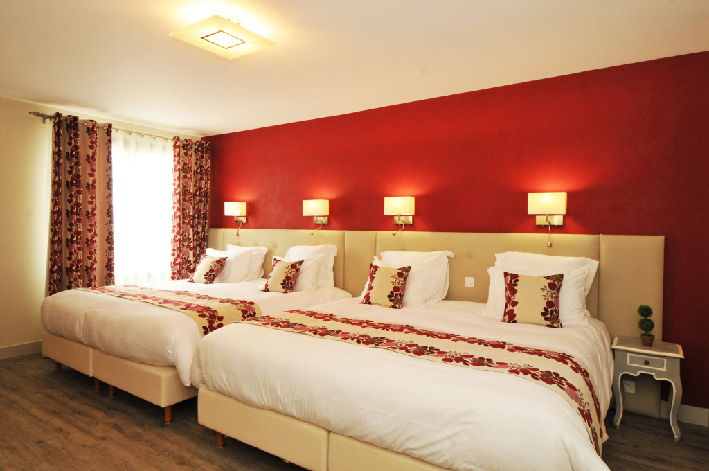 Superior Quadruple room